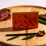 Χειροποίητο Σαπούνι SOAP CINAMMON με Βιολογικό Λάδι Ελιάς, Αιθέριο έλαιο Κανέλας & Εκχύλισμα Πρόπολης 100gr