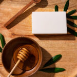 Χειροποίητο Σαπούνι SOAPO DONKEY MILK & HONEY με Βιολογικό Λάδι Ελιάς, Γάλα Γαϊδούρας & Εκχύλισμα Μελιού 100gr